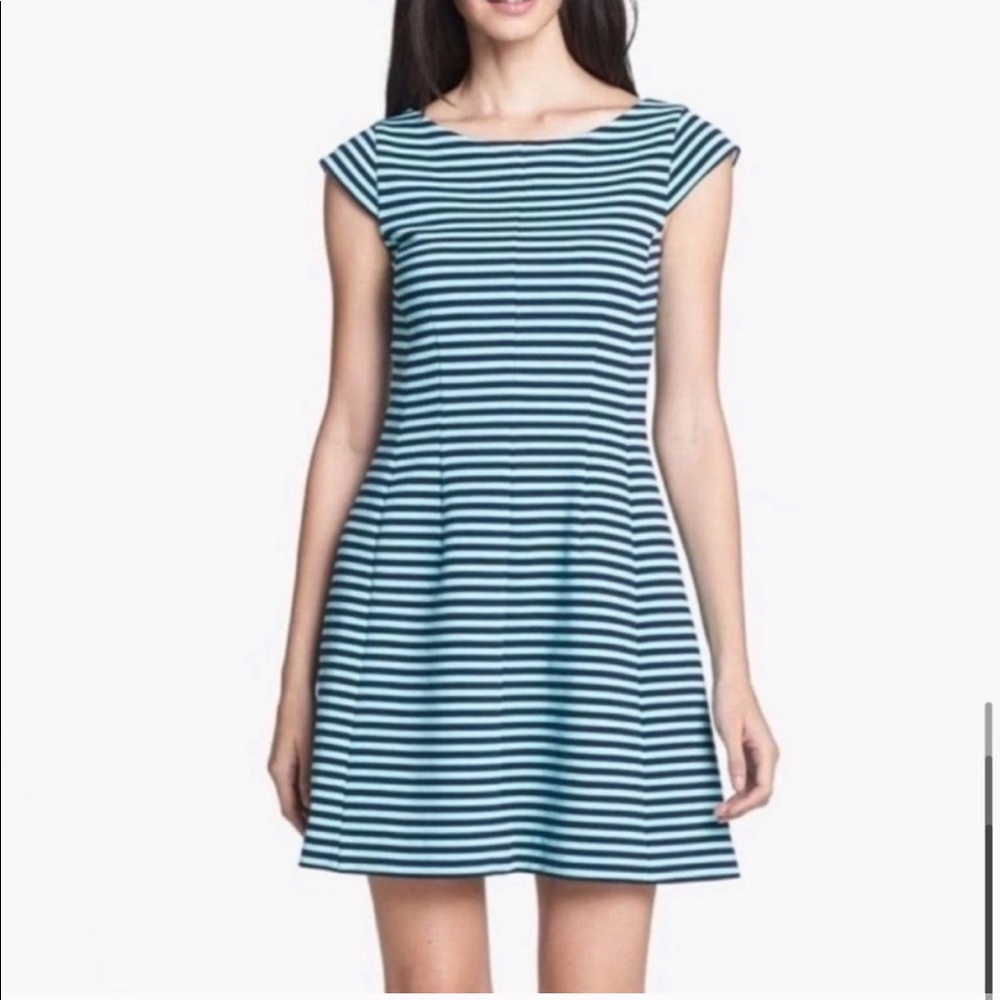 Lilly Pulitzer • Brielle dress blue stripe - Picture 6 of 7